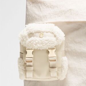 Lululemon wanderlust nano backpack fleece cream keychain mini NWT